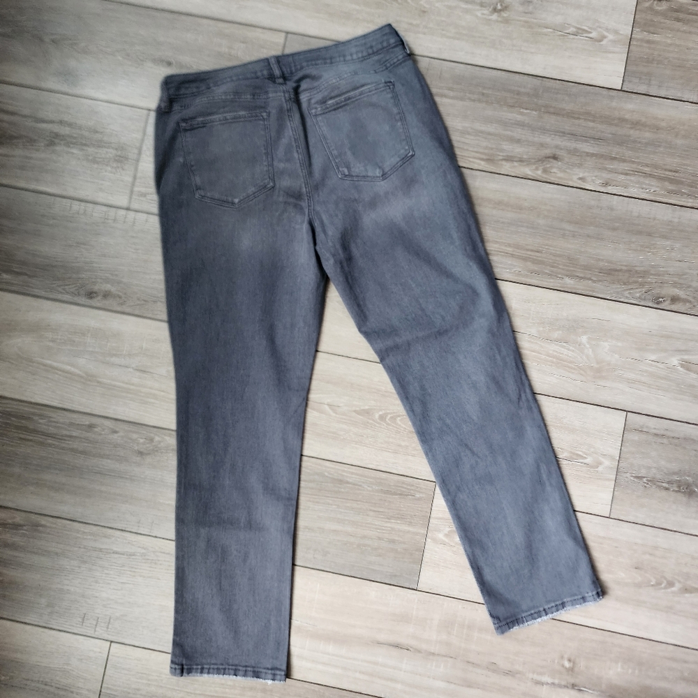 Gray Jeans - Picture 8 of 15